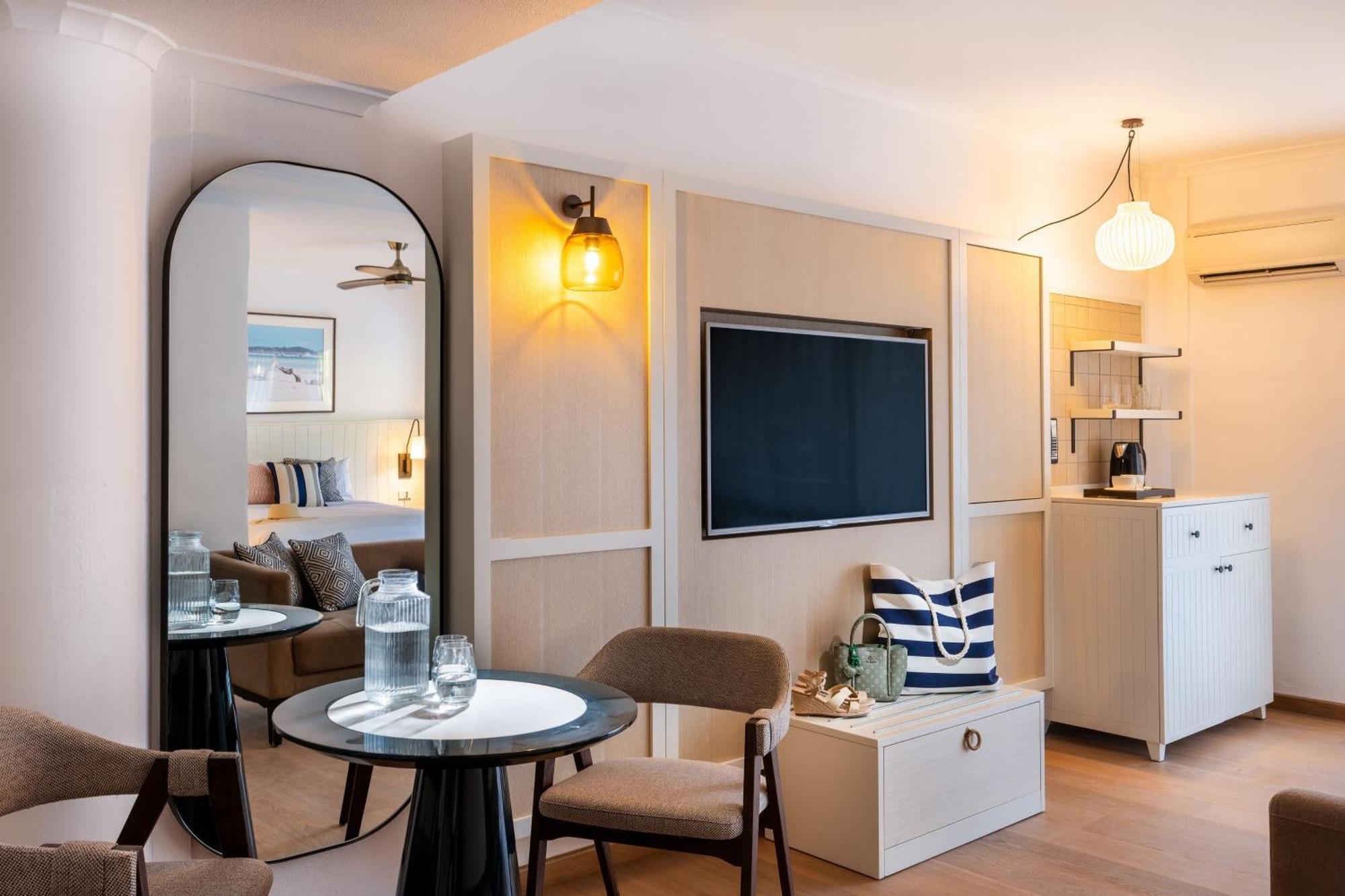 Mantra Club Croc Hotell Airlie Beach Exteriör bild